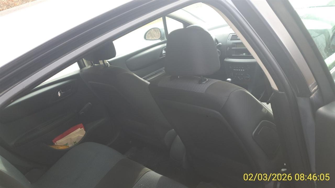 Се-продава-Citroen-C4