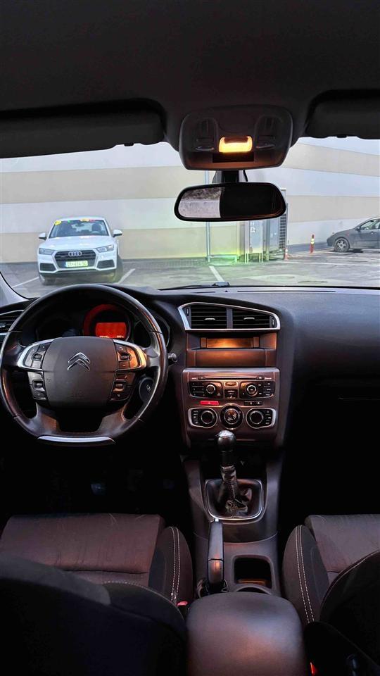 Citroen-C4-1-6-I