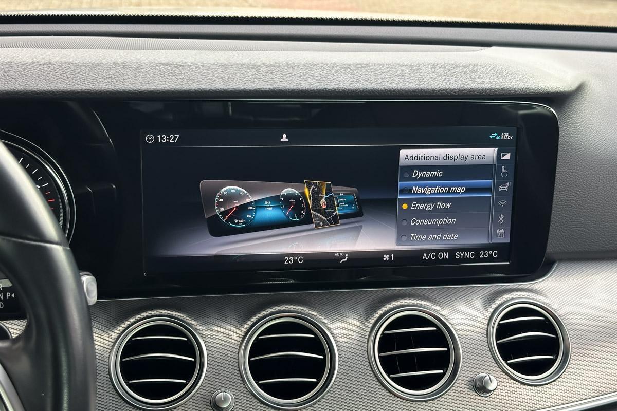 MERCEDES-BENZ-E-KLASSE-AVANTGARDE--E300E-320HP-EQ-POWER-SPOR
