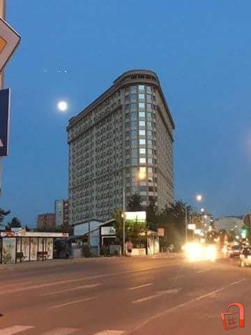 Izdavam Garaza Adora Flatiron Vinica
