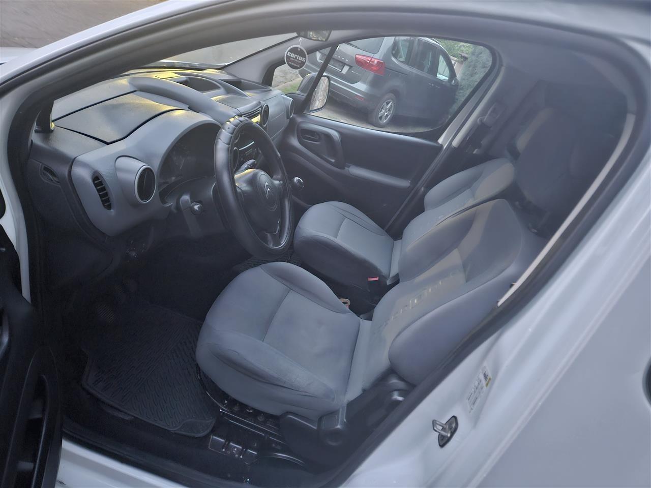 CITROEN-BERLINGO-1-6HDI-2015-god-MULTISPACE-Biznis-class