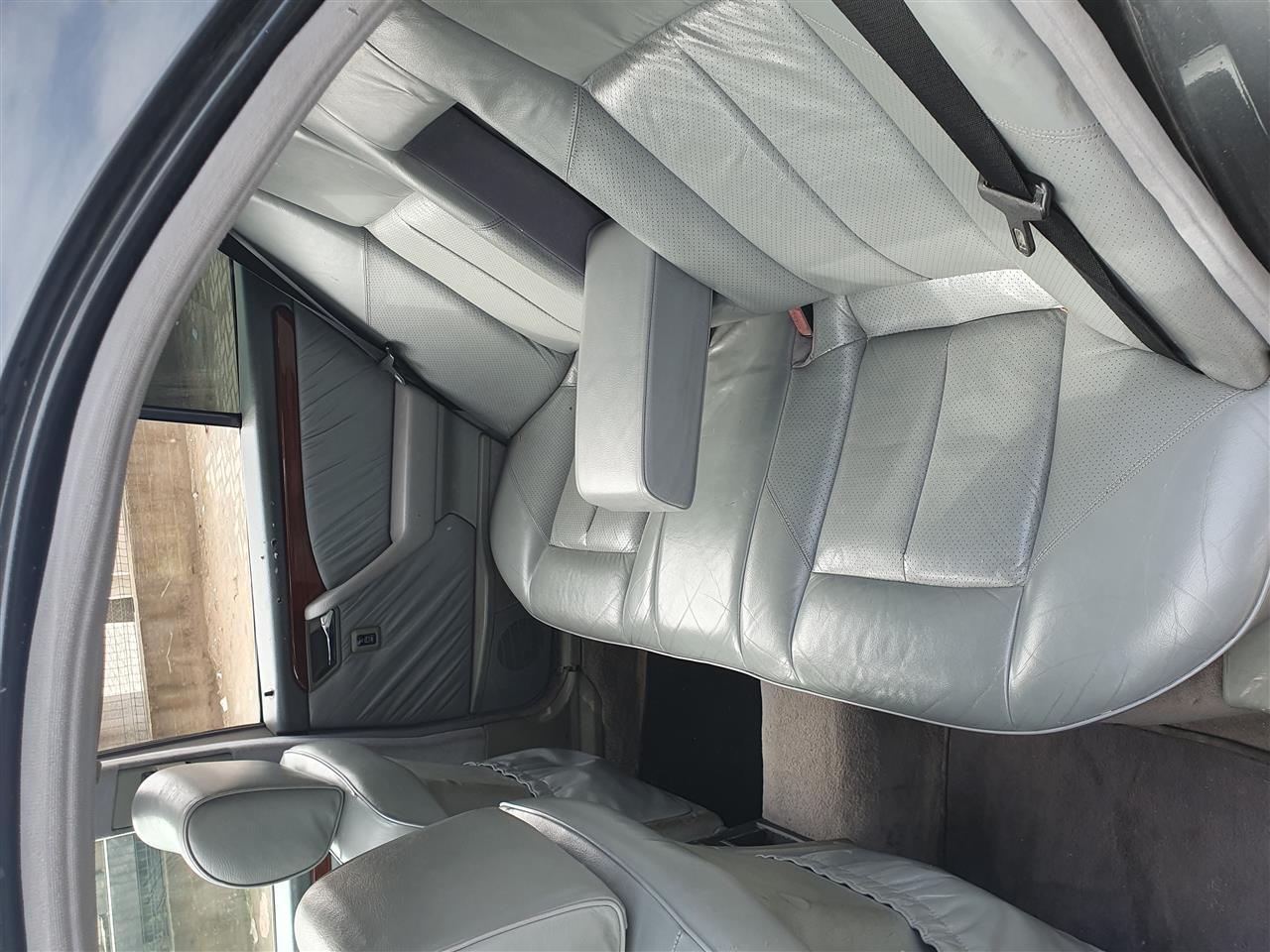 Mercedes-C220--SVAJCARSKI-