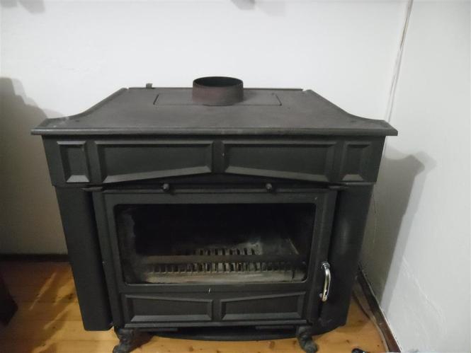 Kamin Plamen