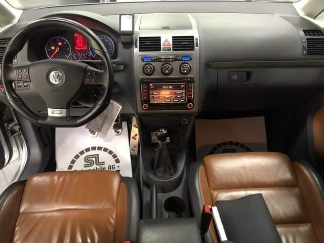 VW-Touran-2-0-TDI-