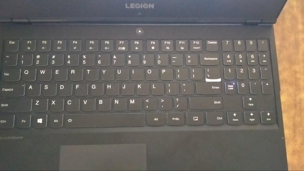 Gejmerski-laptop-LENOVO-Y-530