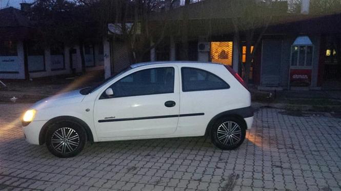 Opel Corsa 1.0 comfort -01