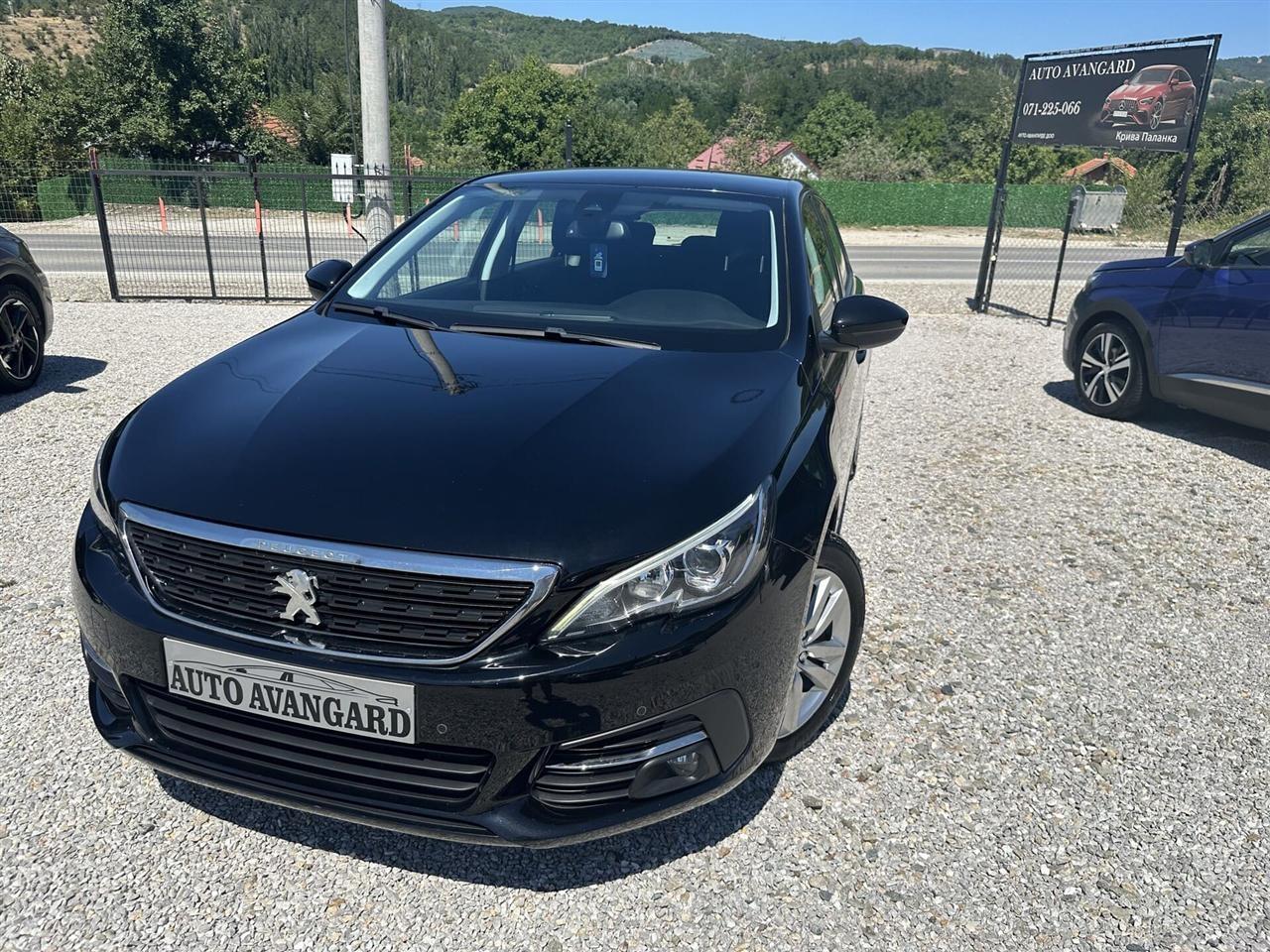 PEUGEOT-308-1-6-BLUEHDI-120KS-2018g-AUTOMATIC