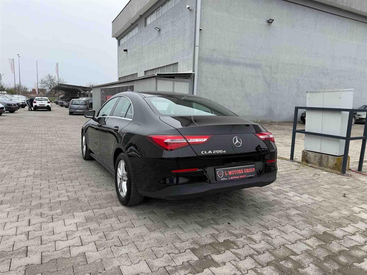 MERCEDES-CLA-200D-AUTOMATIC-BUSINESS