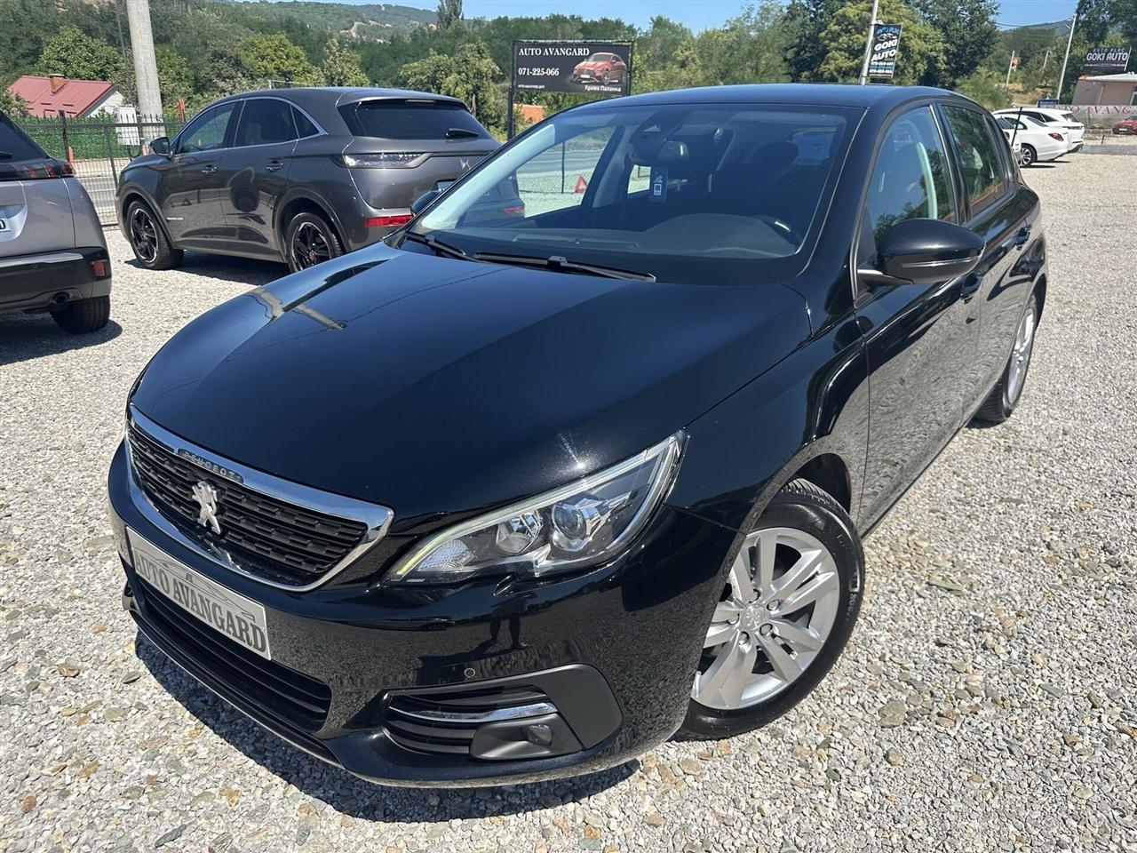 PEUGEOT-308-1-6-BLUEHDI-120KS-2018g-AUTOMATIC