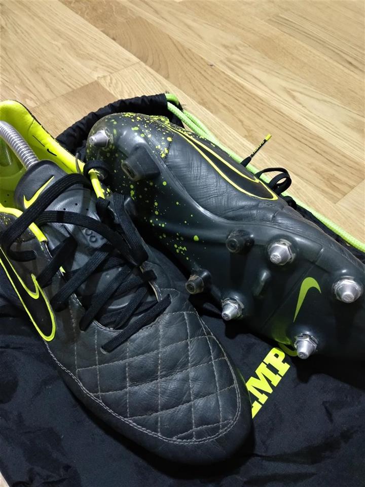 Tiempo acc nike hotsell