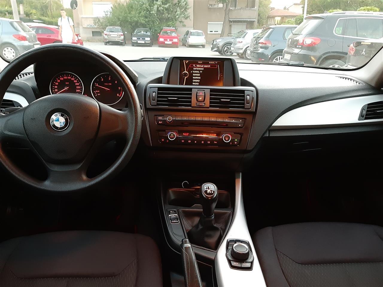 BMW-F20-118D-2012g-Euro-5-PERFEKTNO