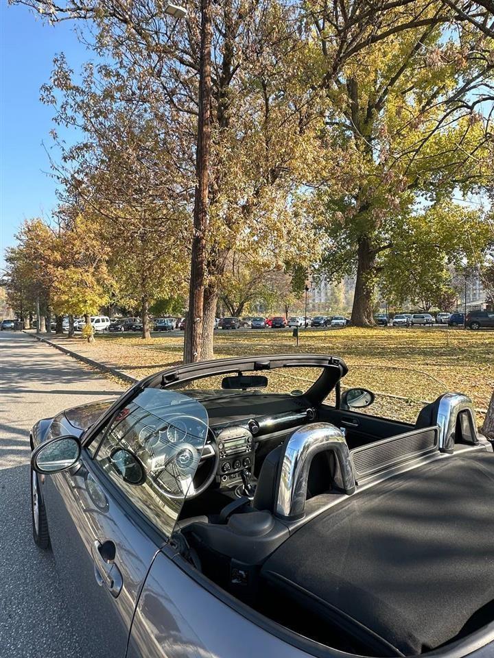 Mazda-MX-5-NC-2006