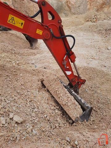 Gradezna masina Bager Volvo ECR880