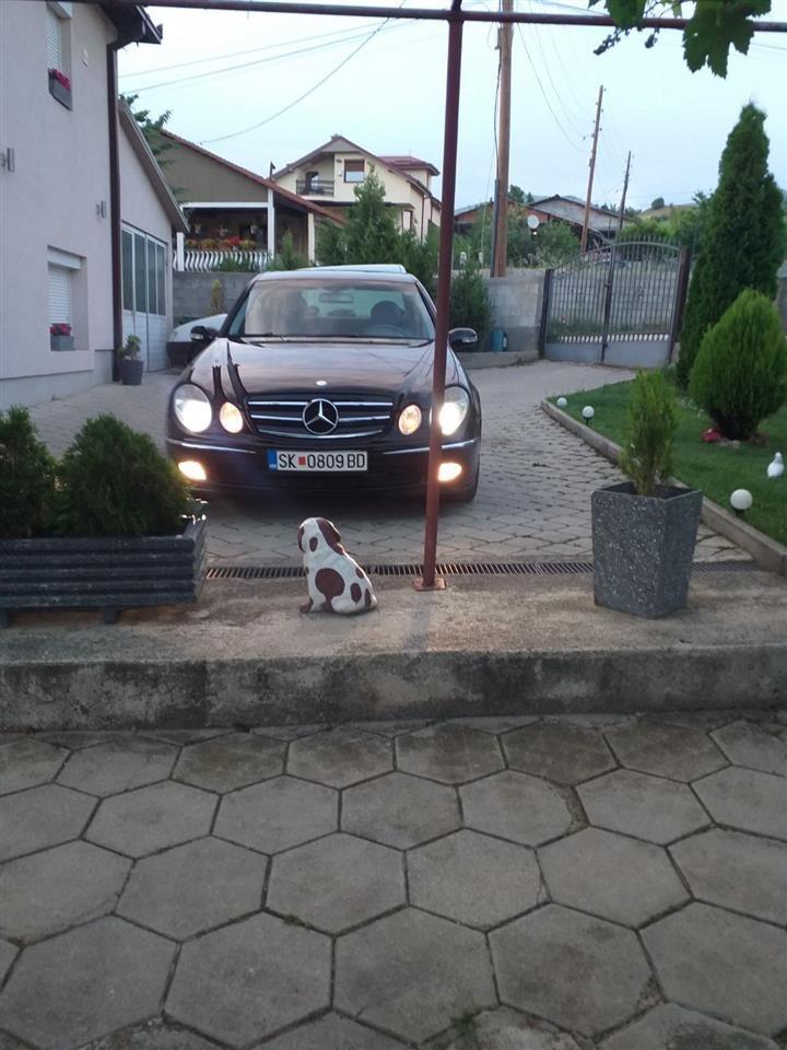 Mercedes-E280