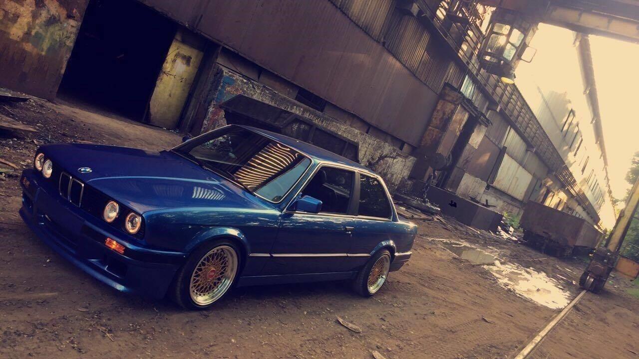 BMW-e30