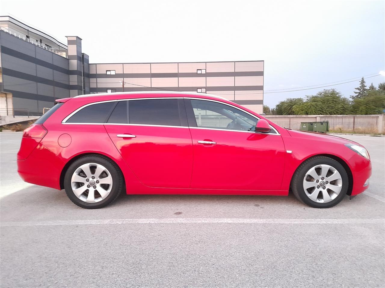 OPEL-INSIGNIA-SPORTS-TOURER-2-0-CDTi-BESPREKORNA-SOSTOJBA-13