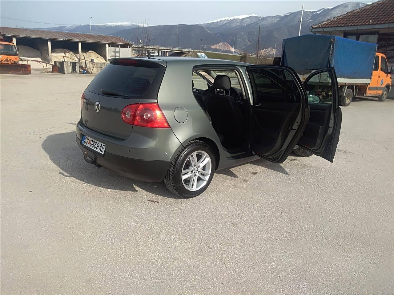 VW-GOLF-5-1-9TDI-105KS--08-SIVI-PANTER-UNIKAT-
