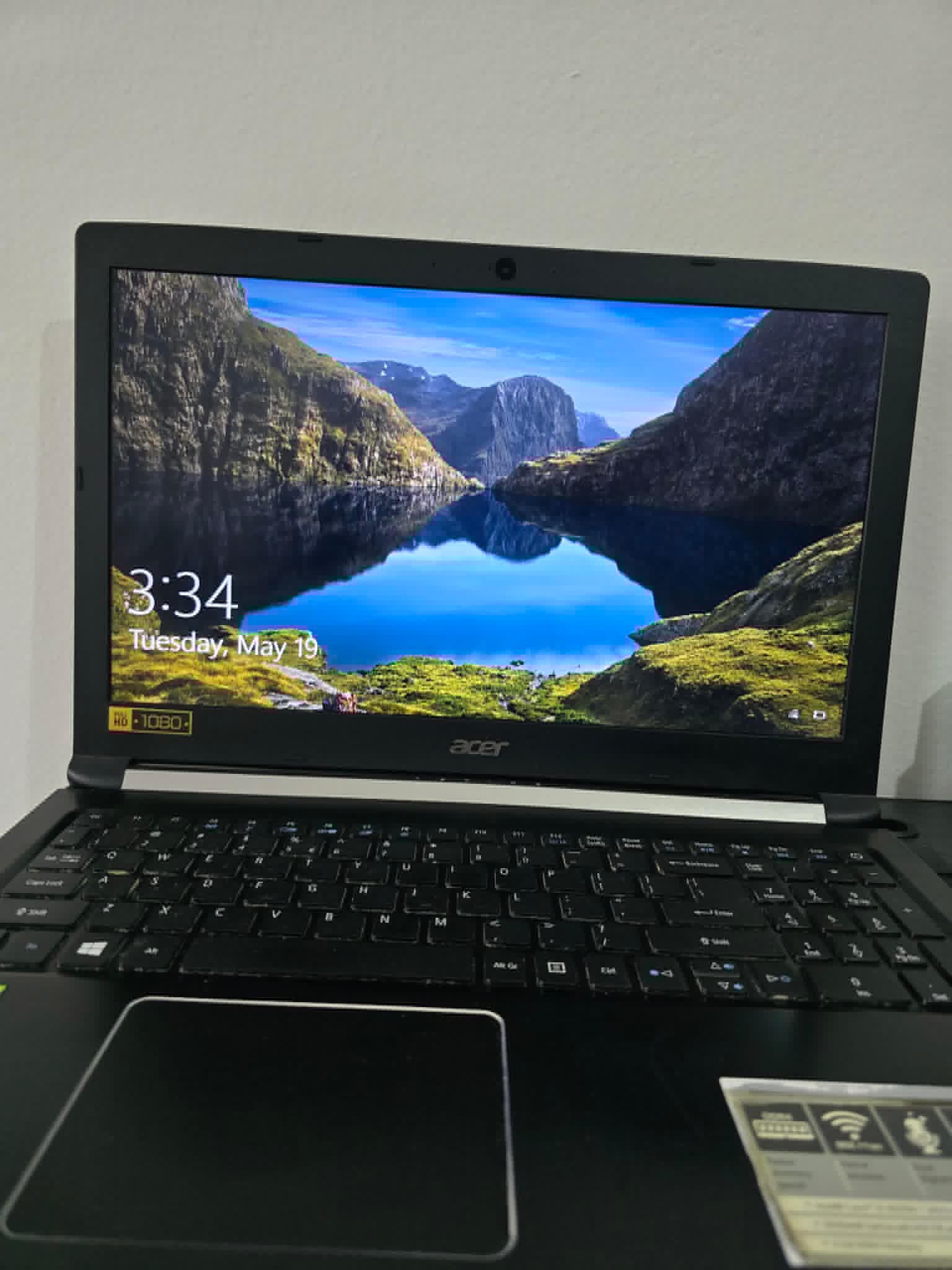 Se-prodavaat-3-Laptopi-so-prostor-za-dogovor
