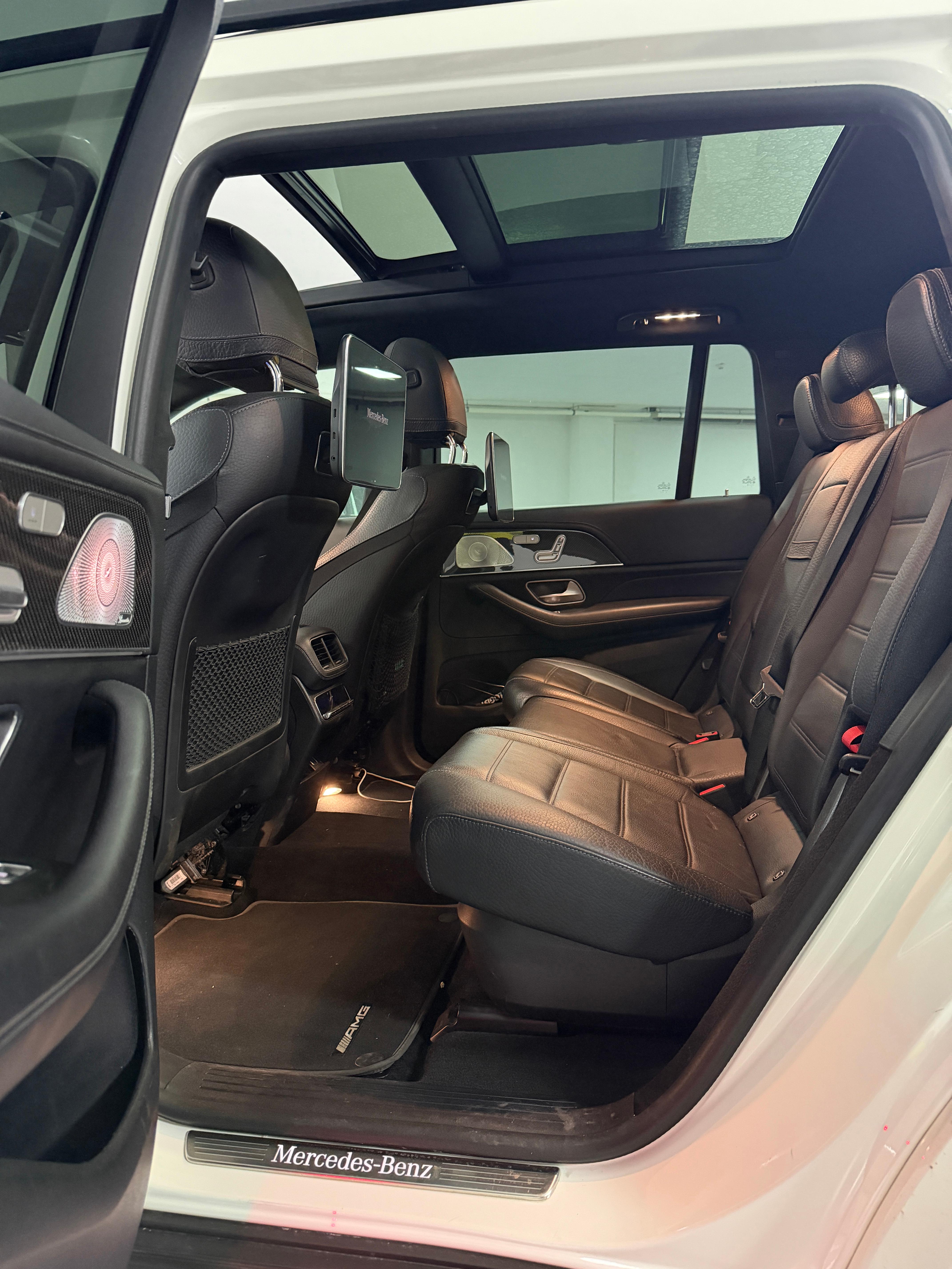 Mercedes-Benz-GLS-400d-4MATIC-330kc-AMG-2020-Godina