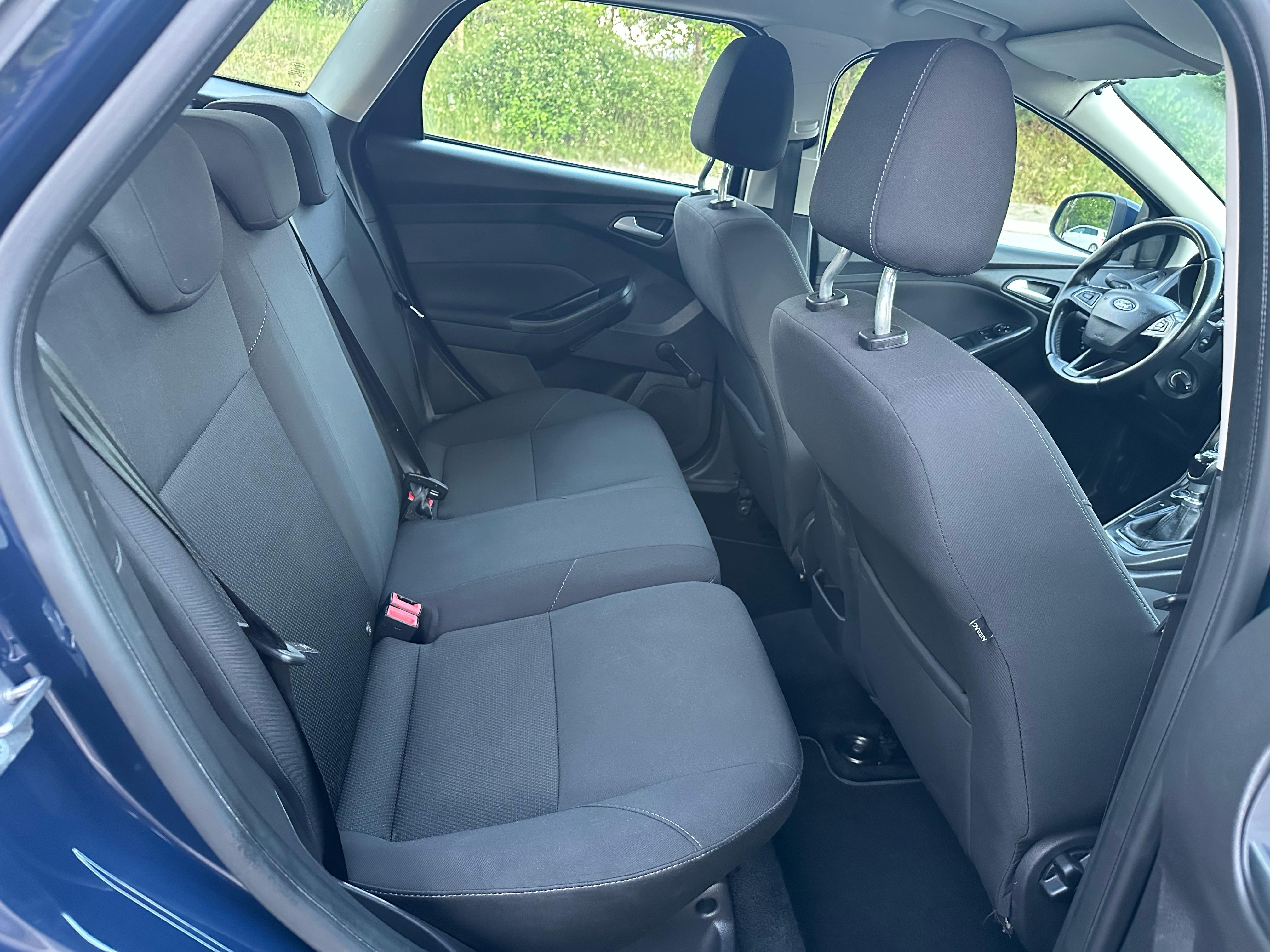 FORD-FOCUS-1-5-TDCI-TITANIUM-BUSINES-LINE----PERFEKTEN---