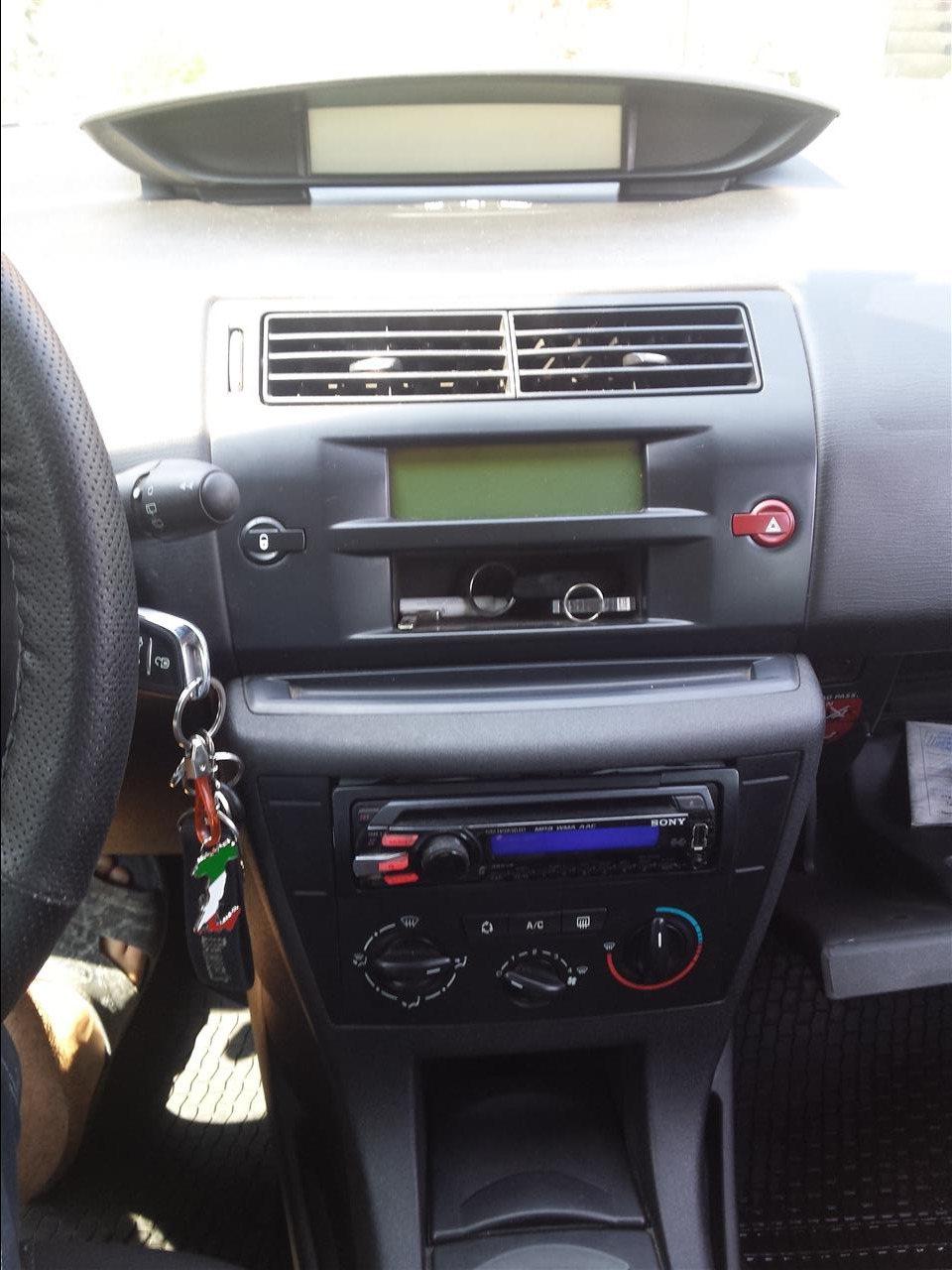 CITROEN-C4-1-6HDI-90HP--06-NEUVEZENA