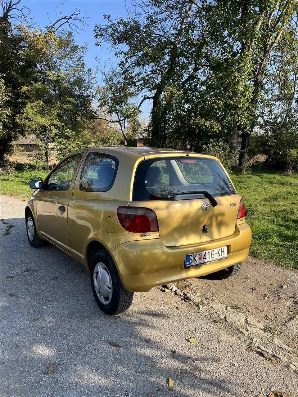 Toyota-Yaris-1-0-68ks-neuvezena