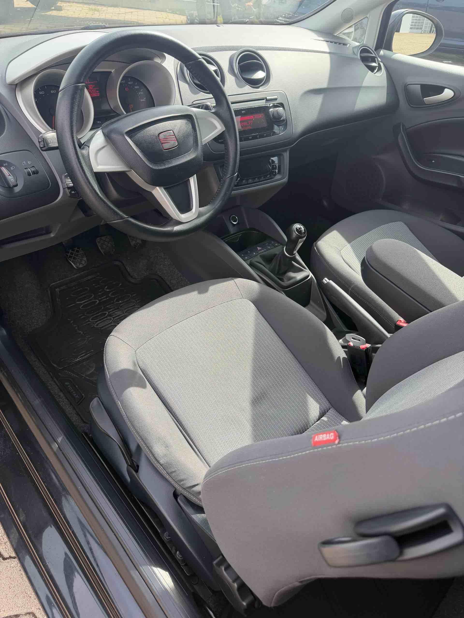 Seat-Ibiza-1-2-77kw-2011god-------------