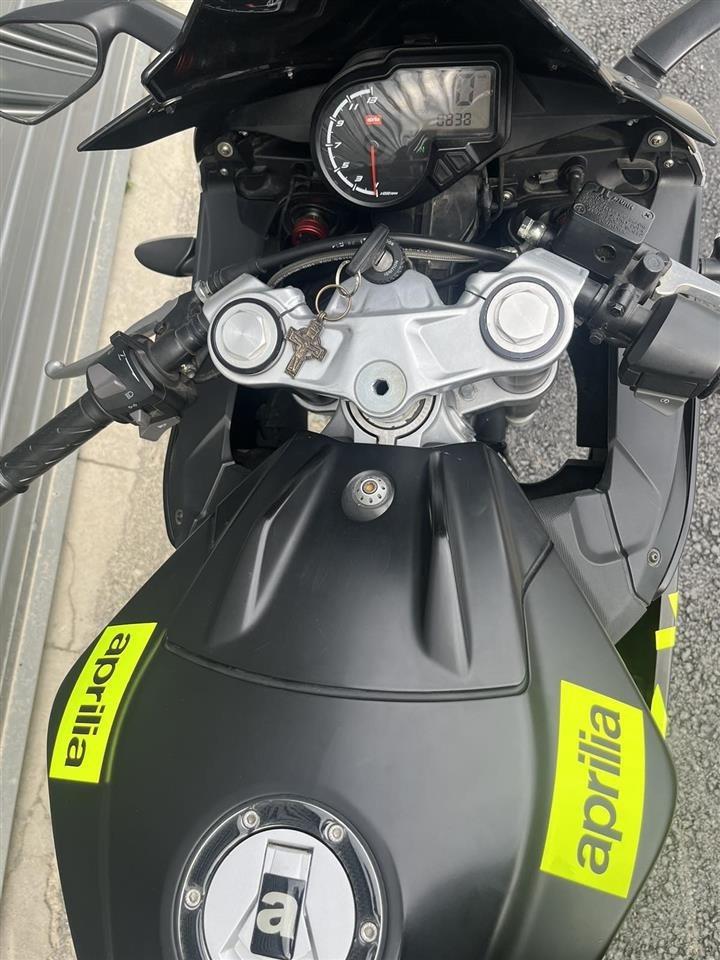 Se-prodava-Aprilia-RS4-50cc-perfektna-sostojba