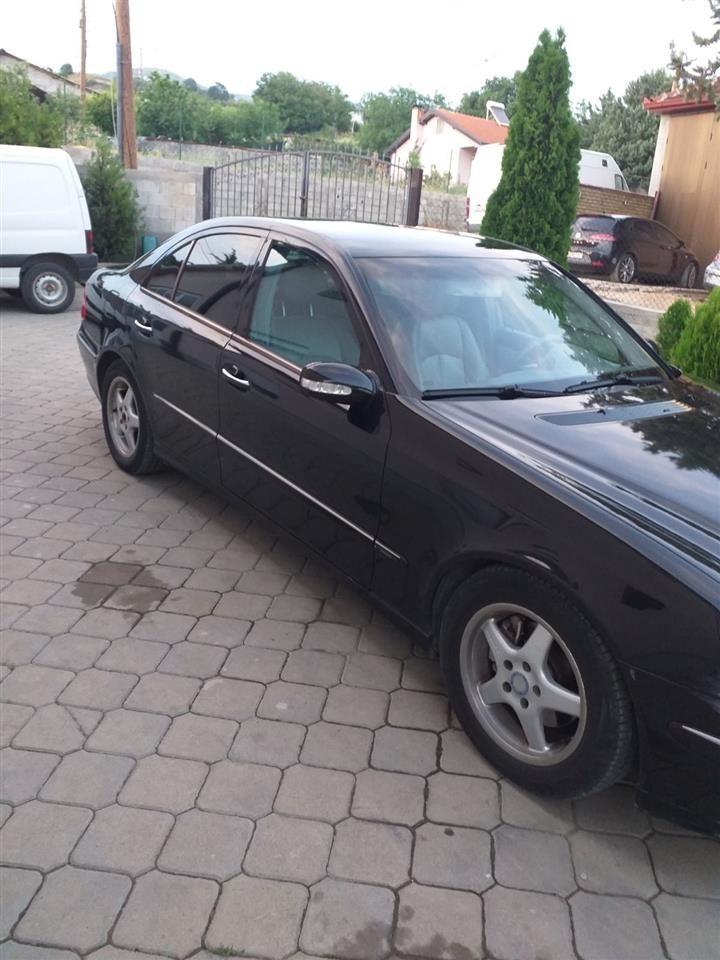 Mercedes-E280