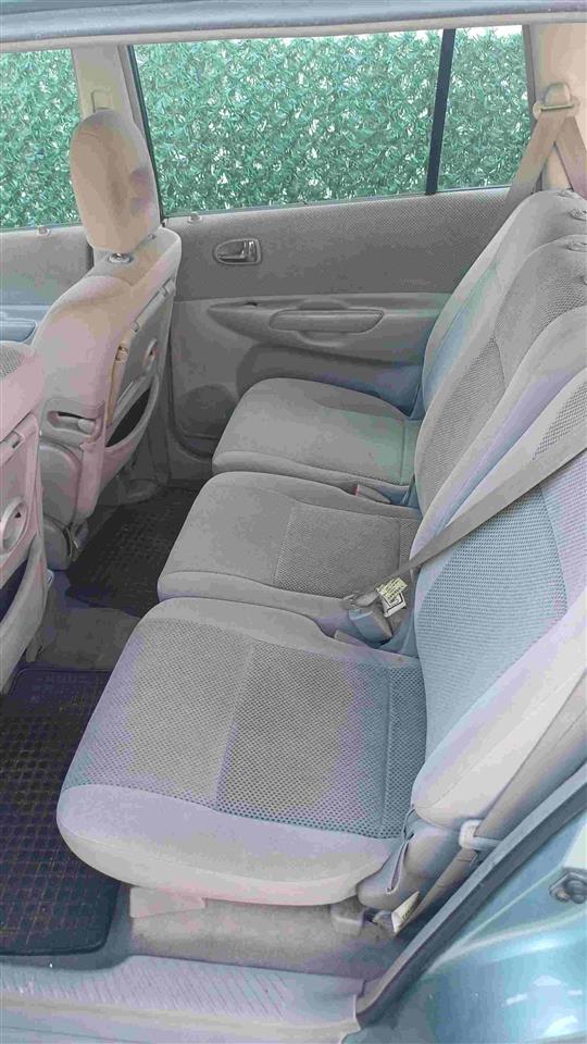 SE-PRODAVA-MAZDA-626