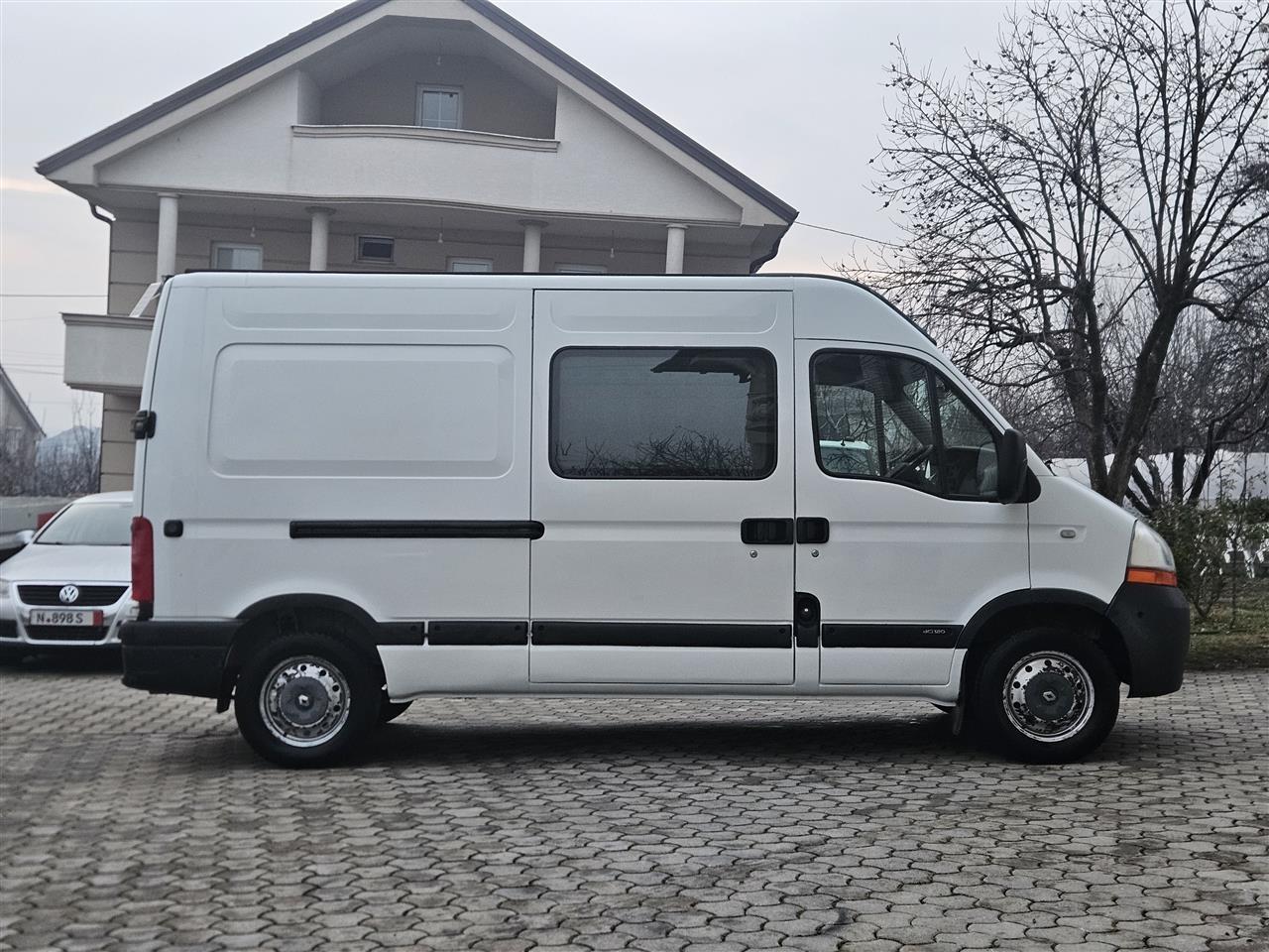 RENAULT-MASTER-2-5-DCI-TOVARNO-KOMBE