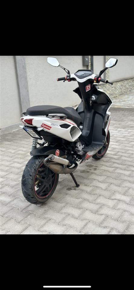 Italjet-charger