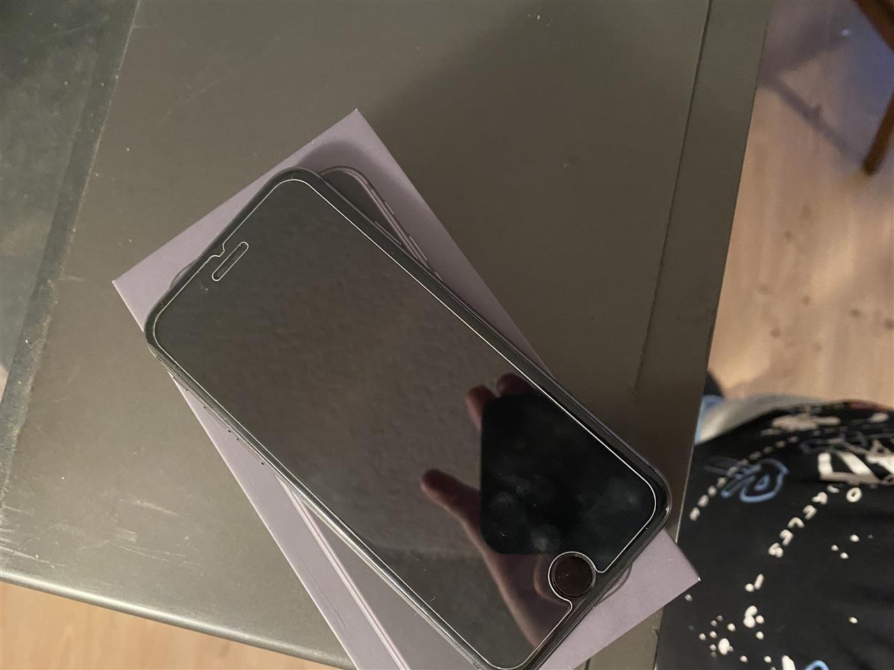 iPhone 8 64GB Space Gray - New battery