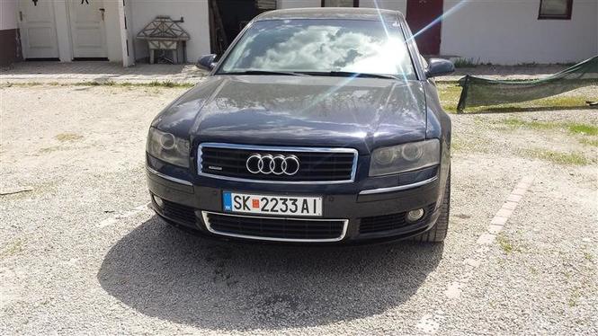 Audi A8 -04