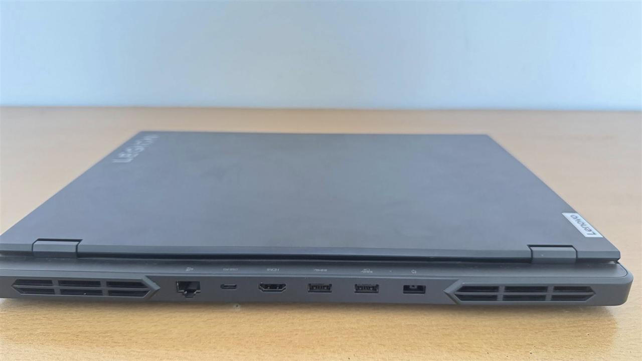 ---NA-PRODAZBA--Lenovo-Legion-5-Pro-16IRX8---