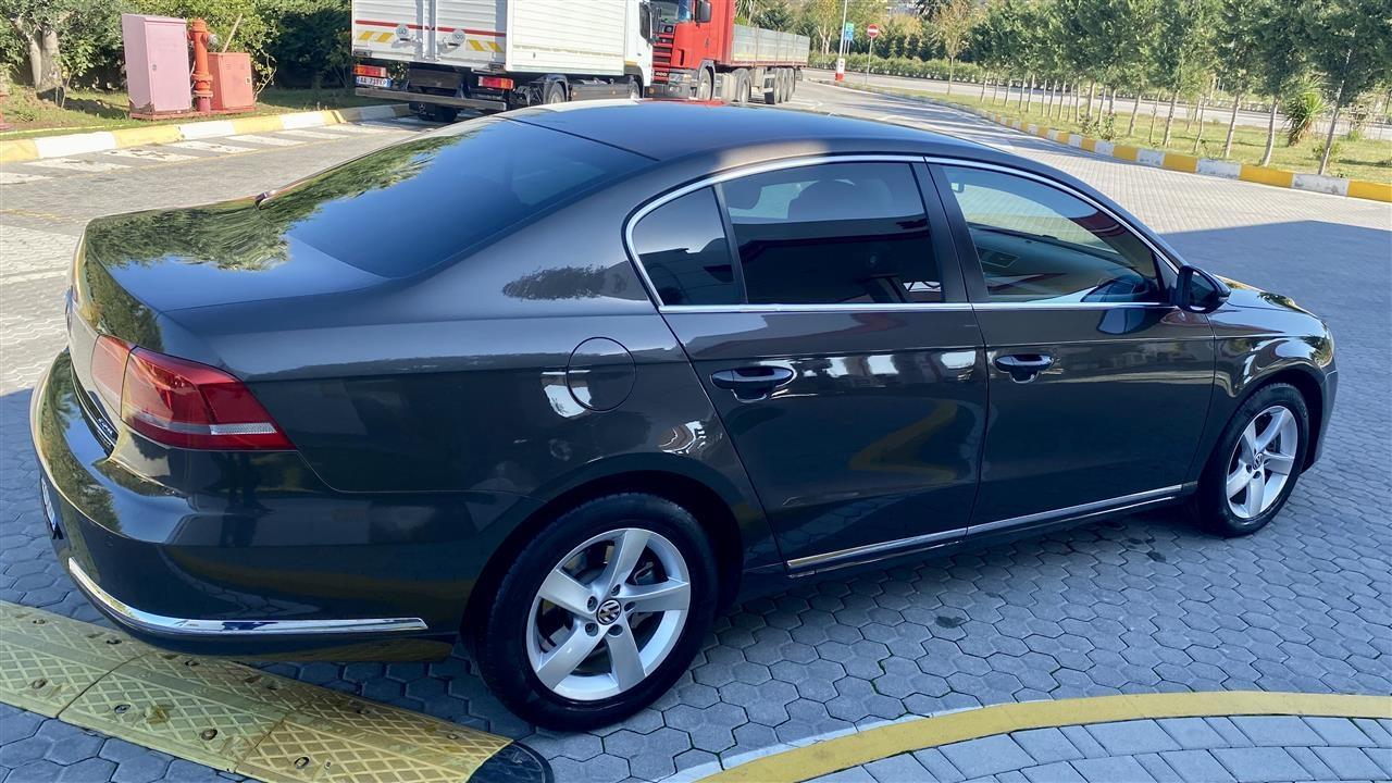 VW-PASSAT-2-0-BLUEMOTION