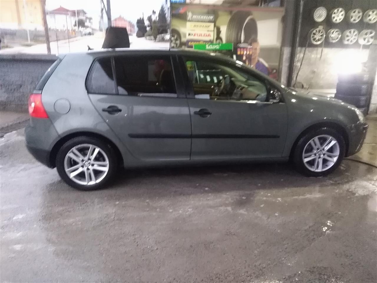 VW-GOLF-5-1-9TDI-105KS--08-SIVI-PANTER-UNIKAT-