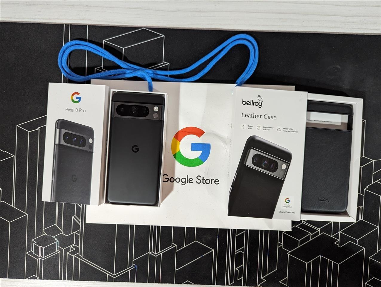 Google-Pixel-8-Pro-+-Bellroy-Leather-Case