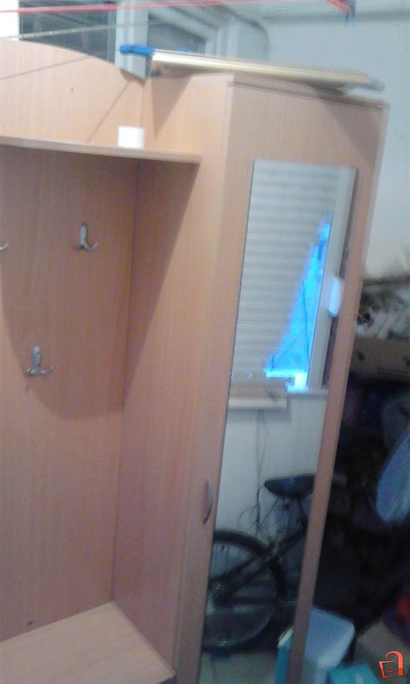 Plakar Za Vo Hodnik Skopje