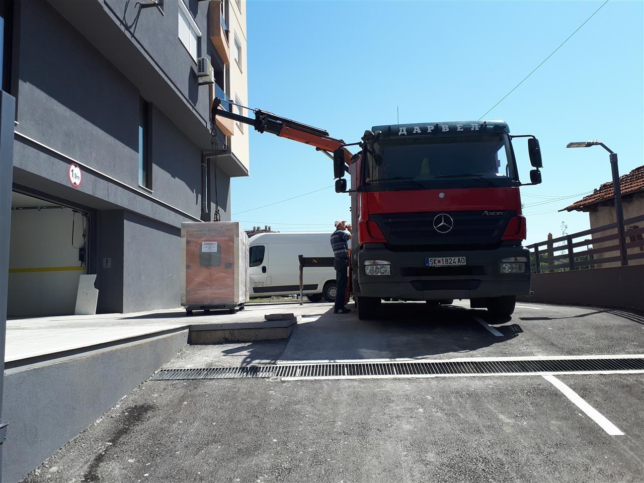 Prevoz-trasport-so-kamioni-kiper-avto-digalka-kran