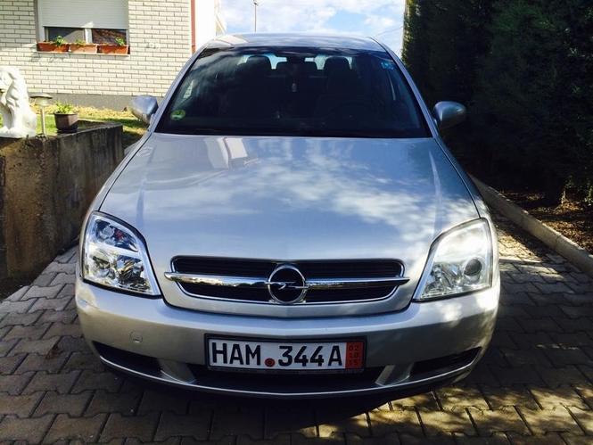 OPEL VECTRA C 2.0 DTI 74kw -02 top auto