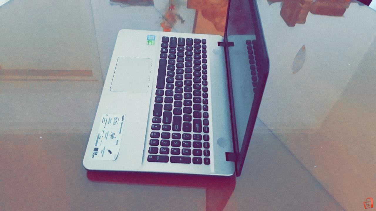 Laptop Marka Asus Bitola
