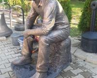 Месингани и полирани букви