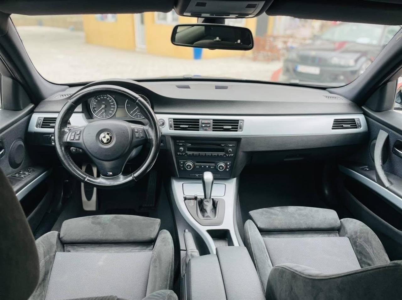 BMW-320-xdrive