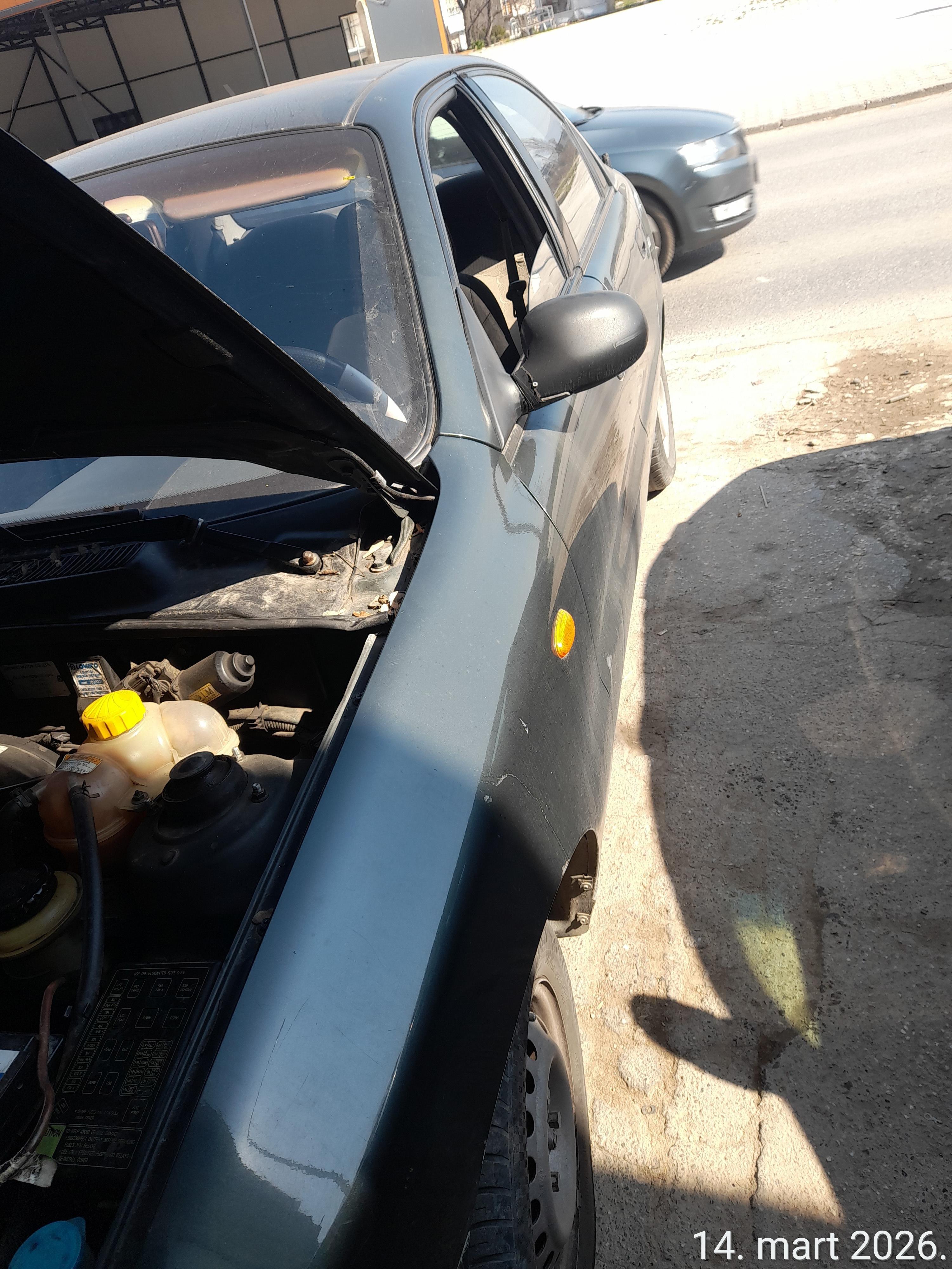 FORD--FOKUS--Hedjbek--00-god--Benz-+-Atest-plin-159-000-k