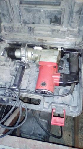 Dve hilti ispravni