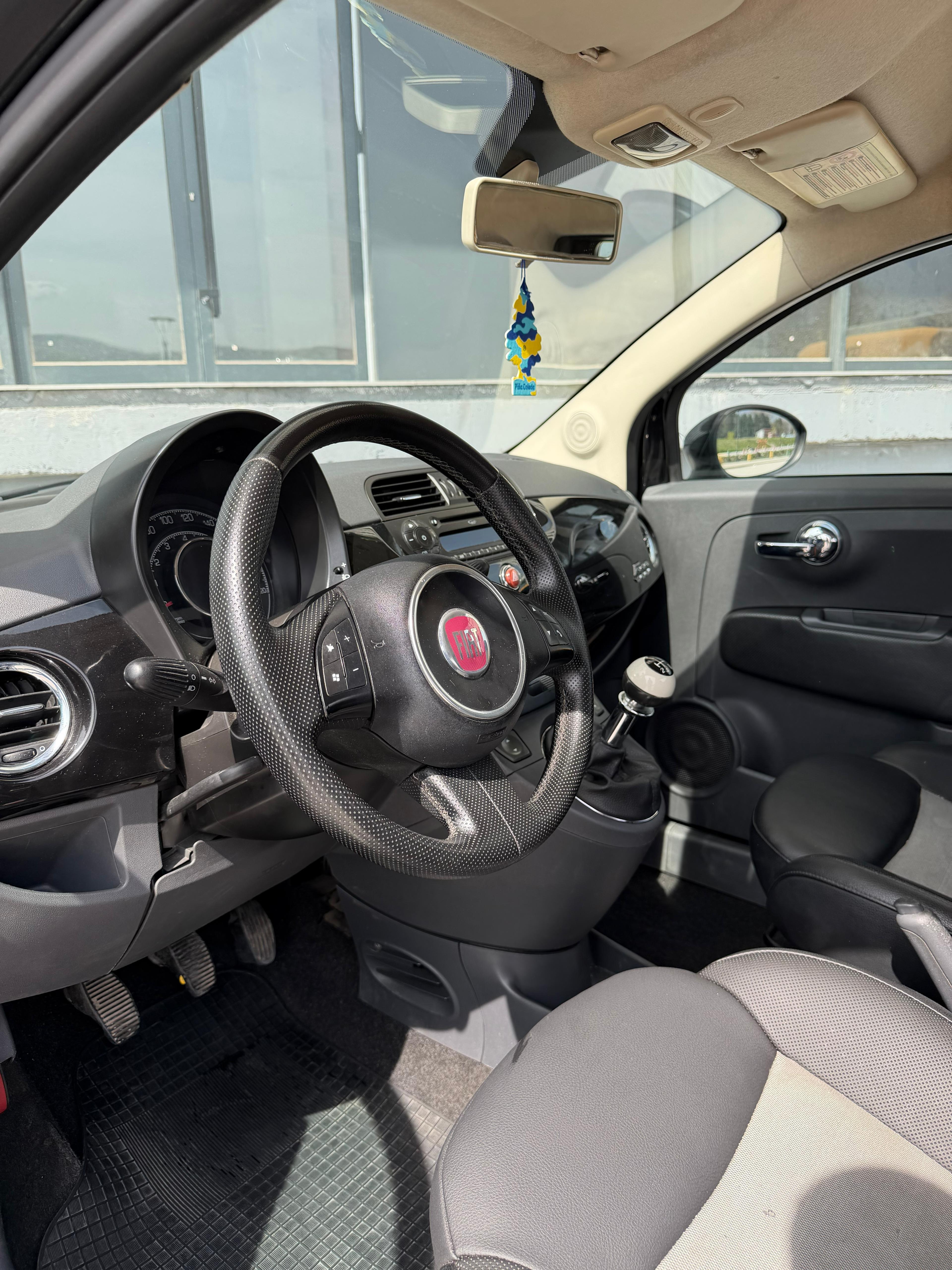 Fiat-500-1-2-2009