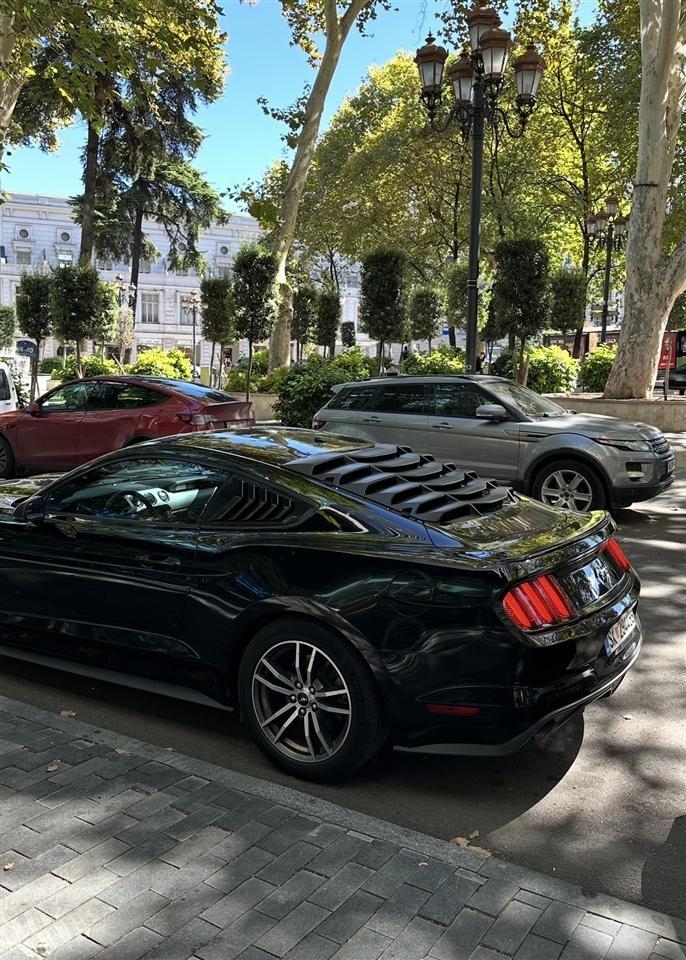Ford-Mustang-2015-16---