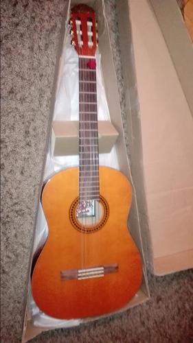 Akusticna gitara 