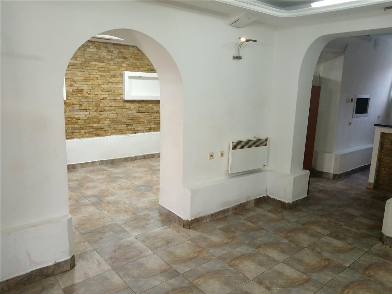 IZDAVAM--DUKAN-STROG-CENTAR-GARNIZON-DO-DUKAN--MICE-